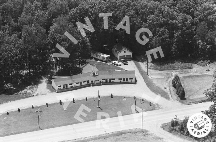 Four Leaf Clover Motel - 1963